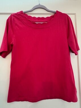 Women’s Scalloped Neck Short Sleeve Top - Pink